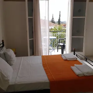 rezervați aici