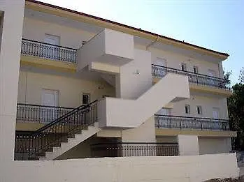 Ξενοδοχείο με διαμερίσματα Loxandra Studios Μεταμόρφωση